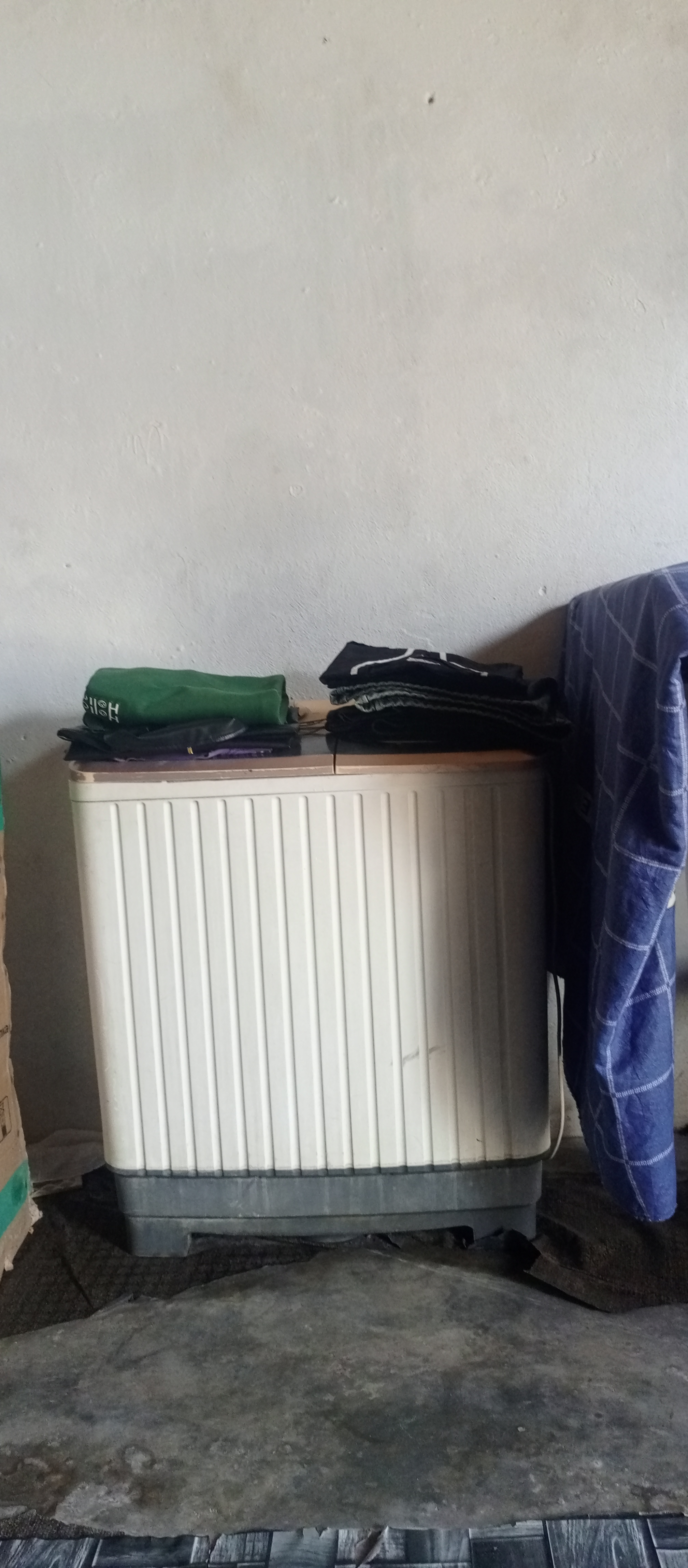 Selling off washing and tumble dryer 