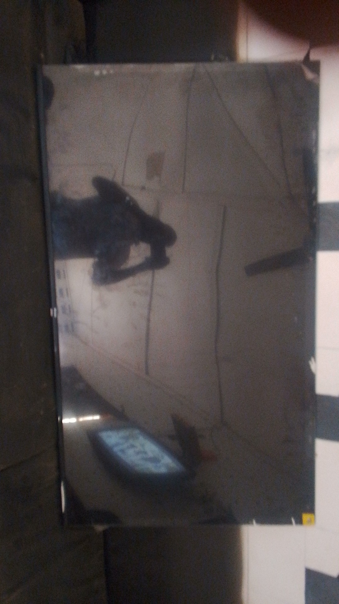 hisense flat screen TV 57inches